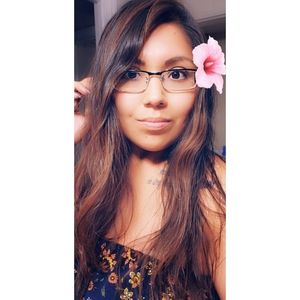 Meet your Posher, Amelia